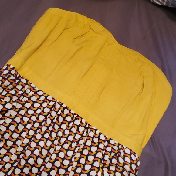 Dress - Picture 2 of 4